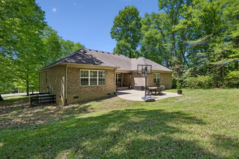 1676 Center Star Road Columbia TN 38401