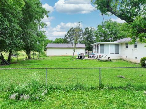1077 Weeks Road Murfreesboro TN 37127