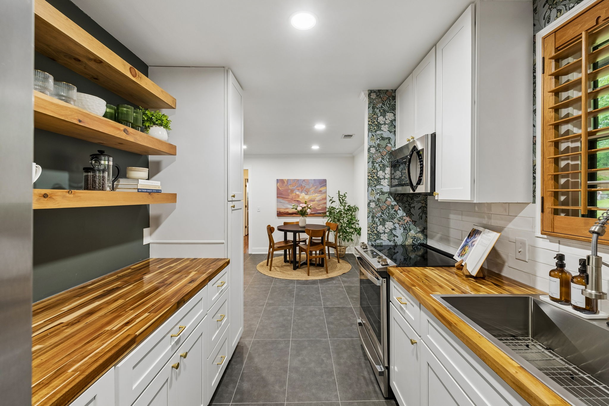 5104 Greentree Drive Nashville TN 37211
