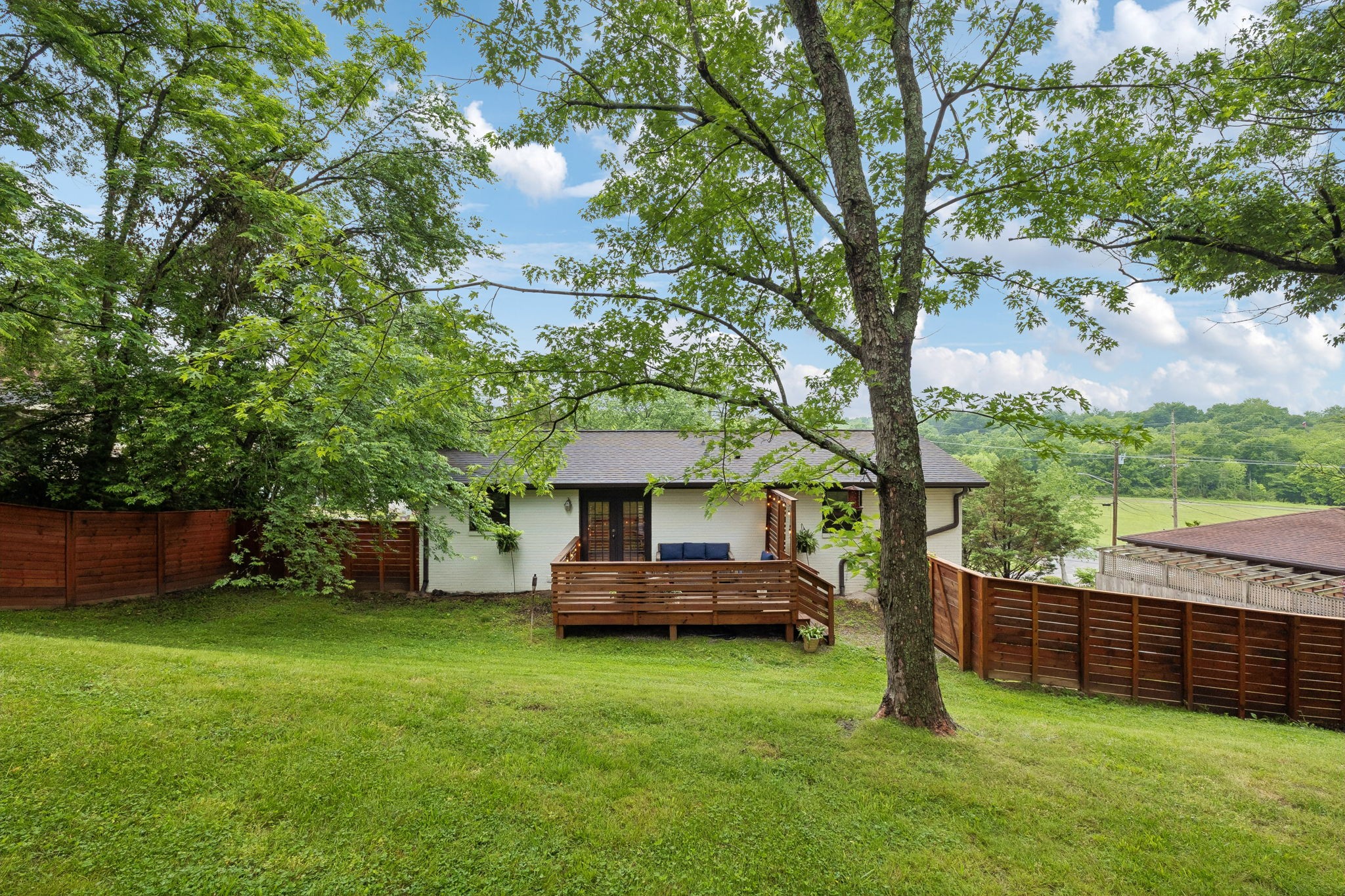5104 Greentree Drive Nashville TN 37211