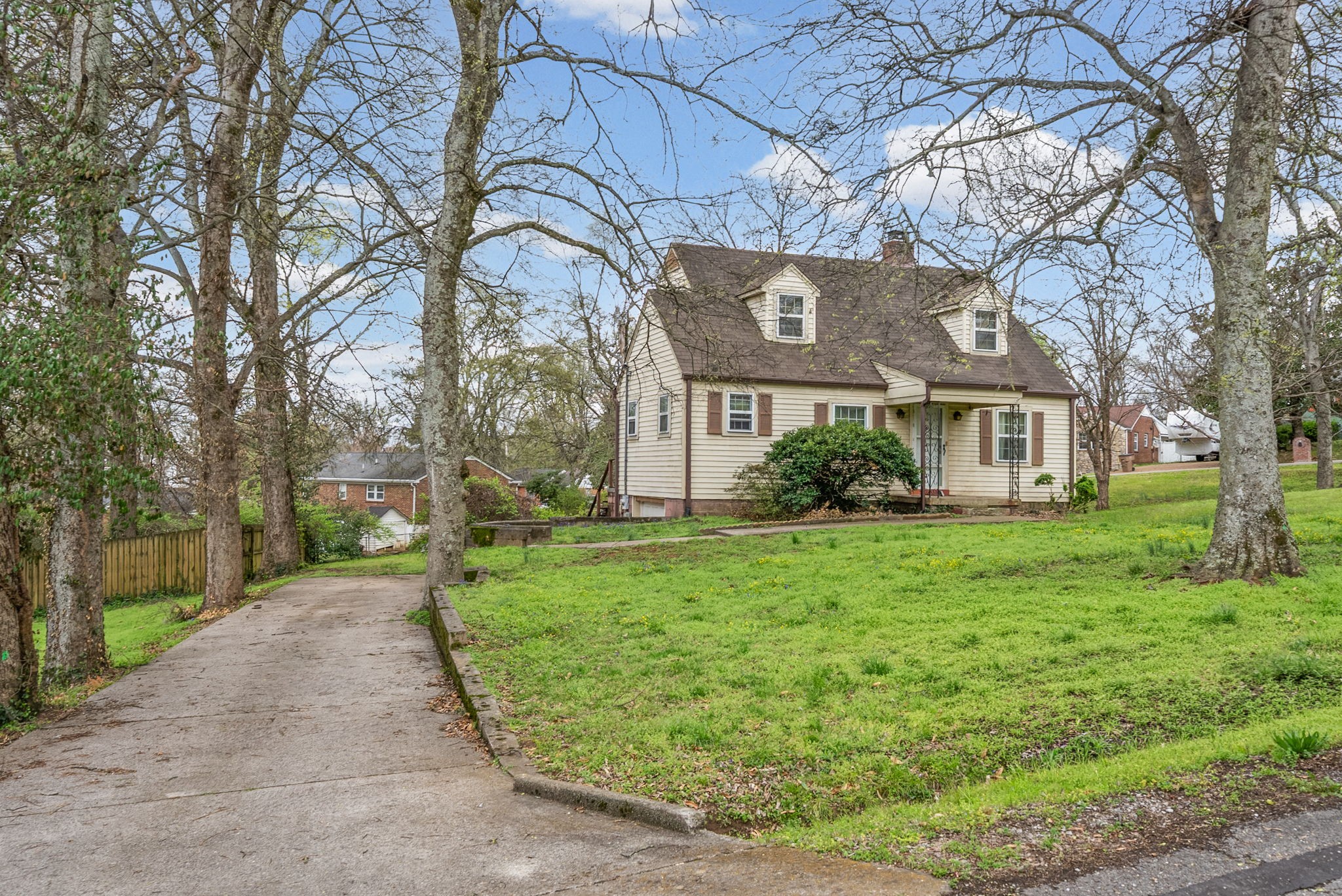 210 Cliffdale Road Nashville TN 37214