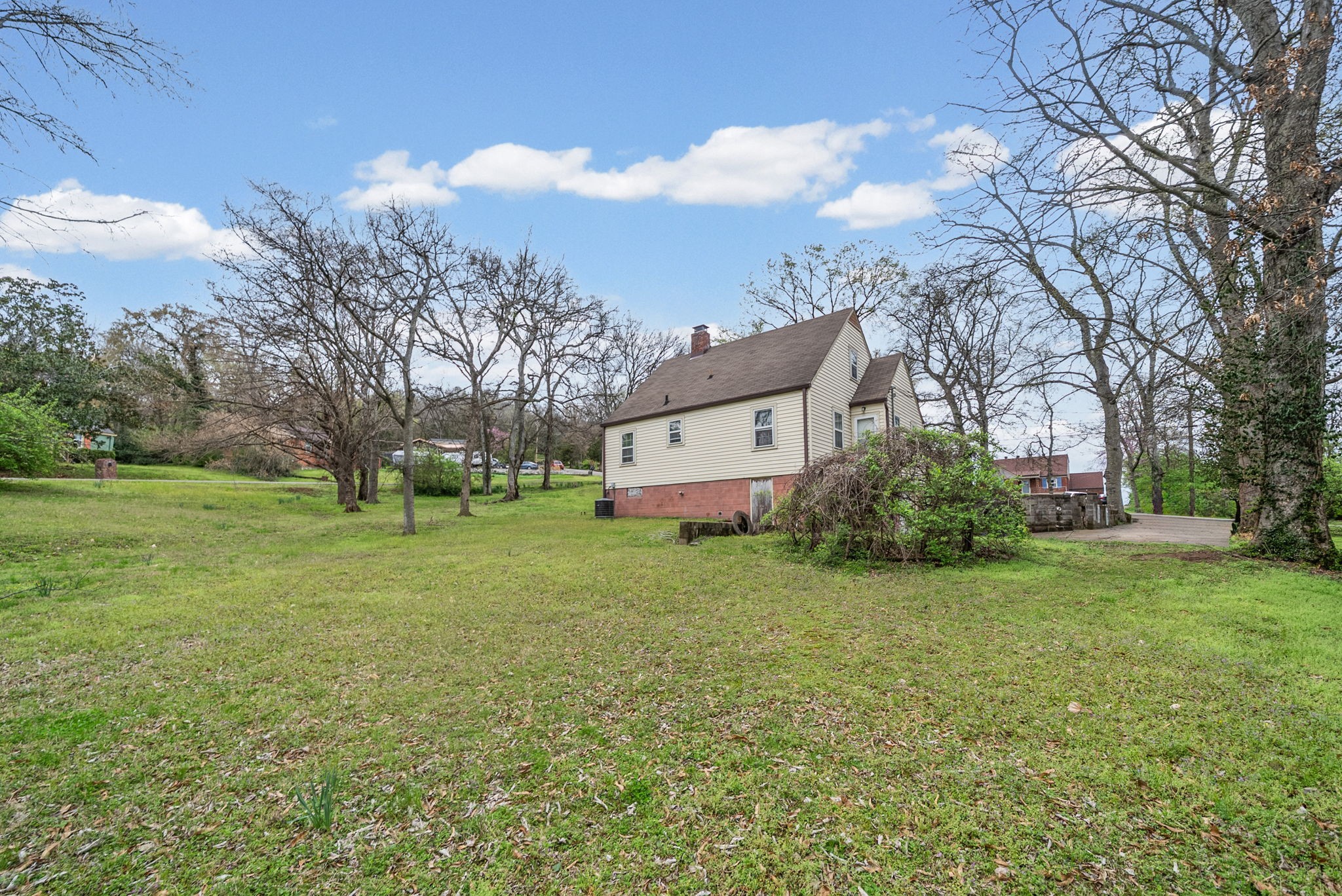 210 Cliffdale Road Nashville TN 37214