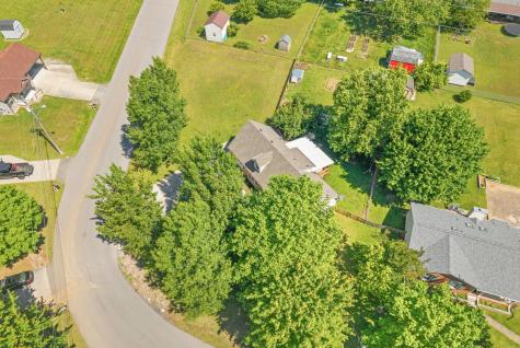 1579 Barrett Drive Clarksville TN 37043