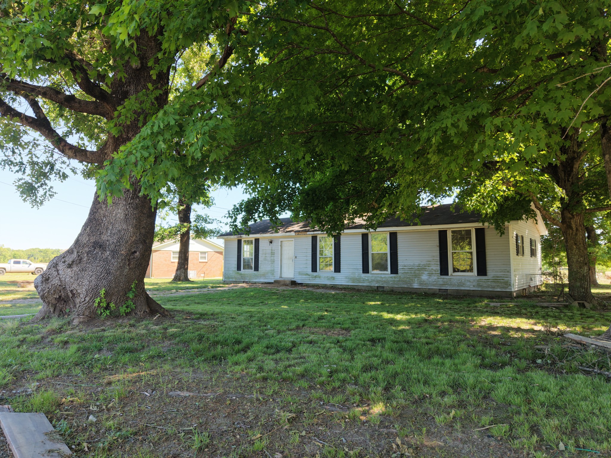 2040 Collinwood Highway Collinwood TN 38450