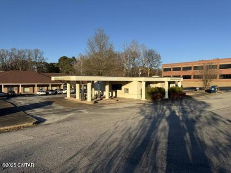 385 N Parkway Jackson TN 38305