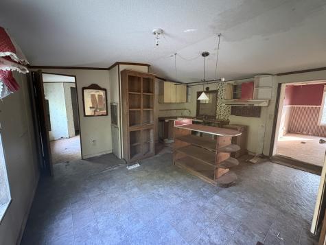 215 Frederick Loop Linden TN 37096