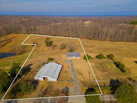 2637 Dotson Road Lafayette TN 37083