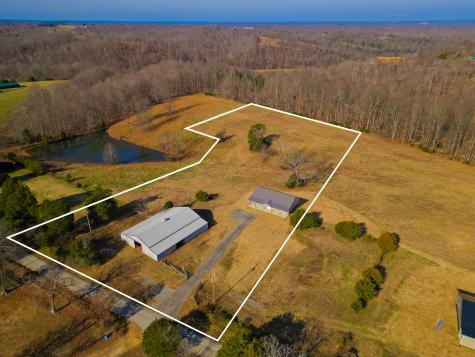 2637 Dotson Road Lafayette TN 37083
