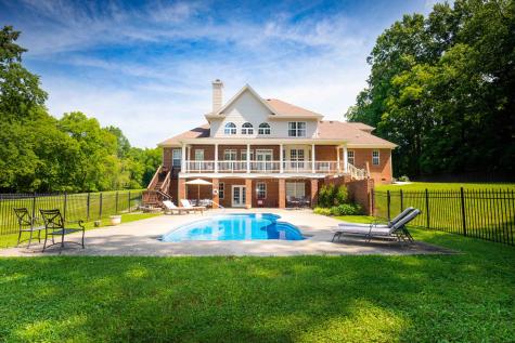 2452 Greens Mill Road Columbia TN 38401