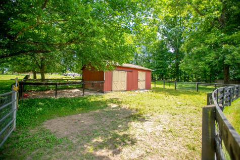 2452 Greens Mill Road Columbia TN 38401