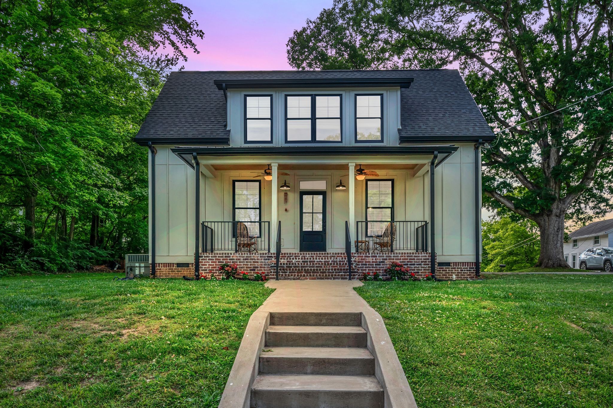 219 Mccreary Heights Dickson TN 37055