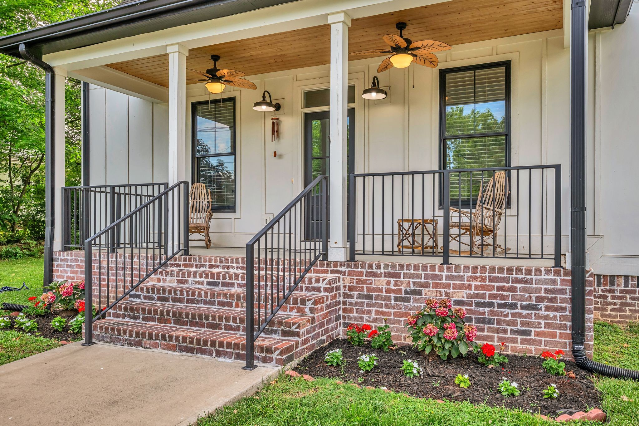 219 Mccreary Heights Dickson TN 37055