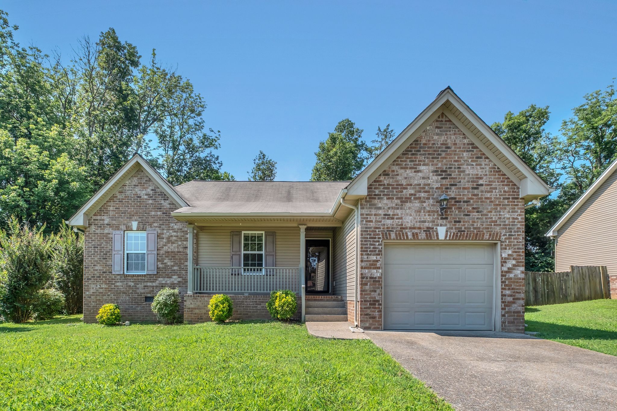 208 Christine Drive Lebanon TN 37087