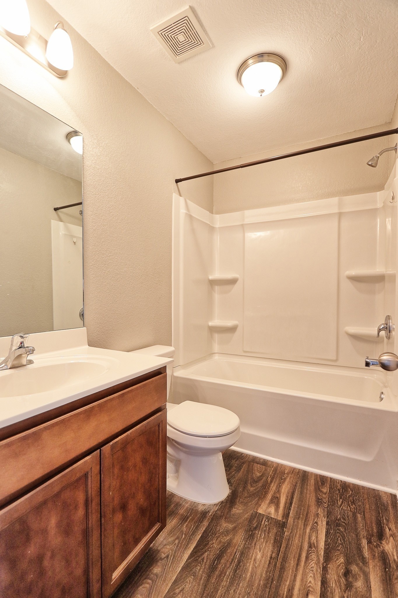 2313 Bee Hive Drive Columbia TN 38401