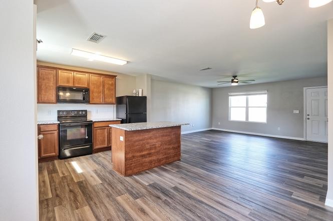 2313 Bee Hive Drive Columbia TN 38401