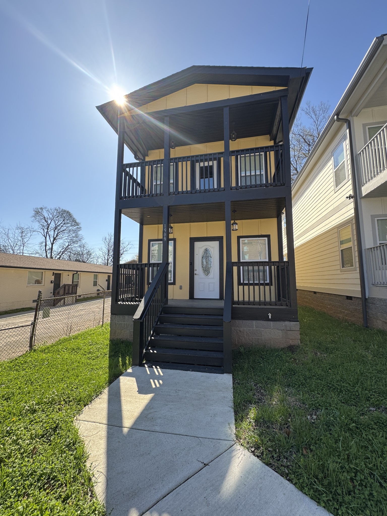 1909 Hermosa Street Nashville TN 37208