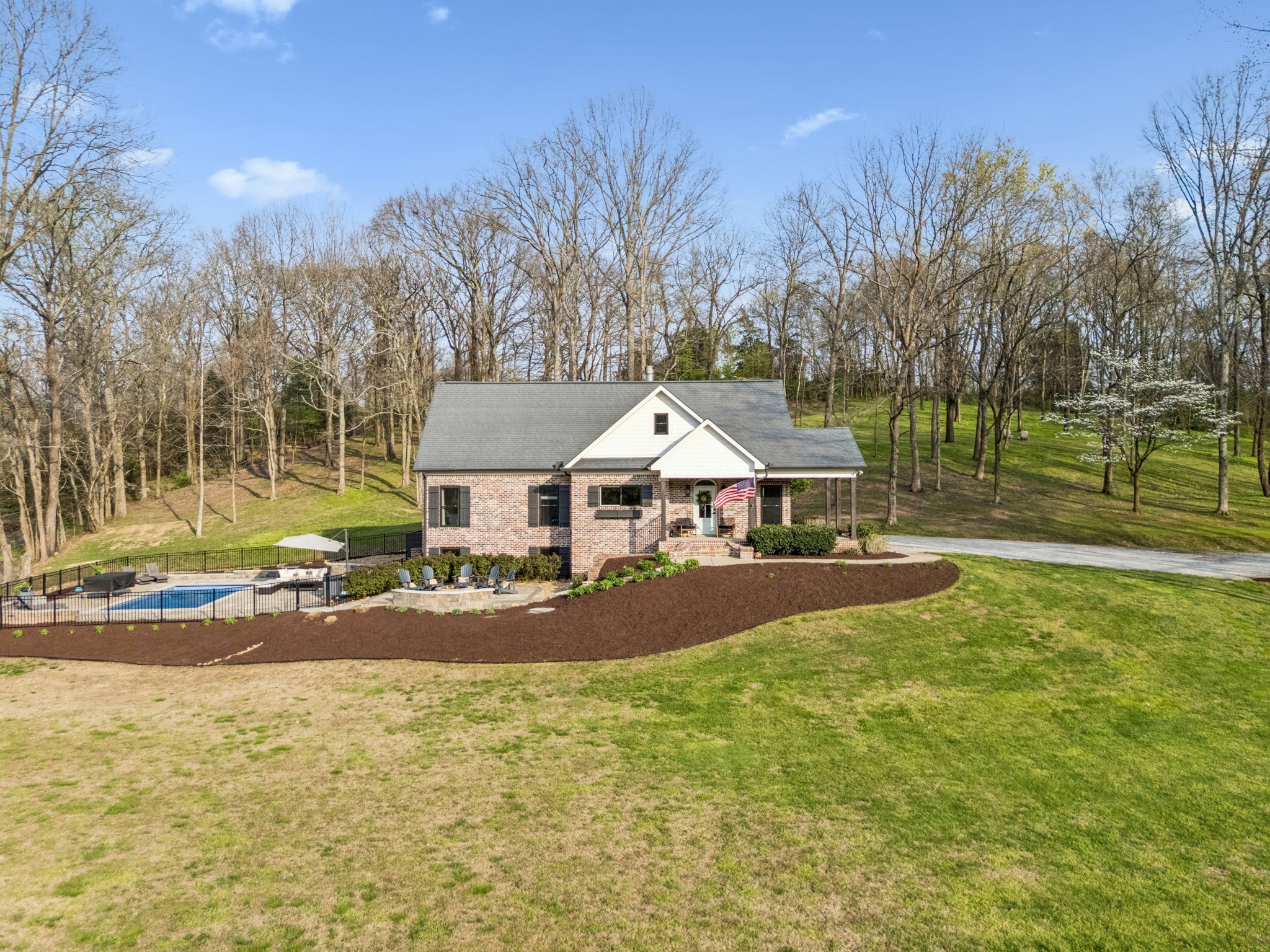 4694 Bennett Hollow Road Thompsons Station TN 37179