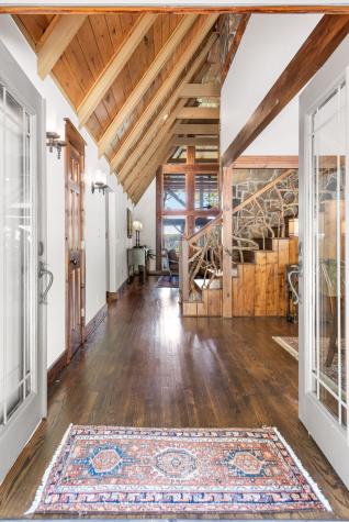 1517 Laurel Lake Drive Monteagle TN 37356