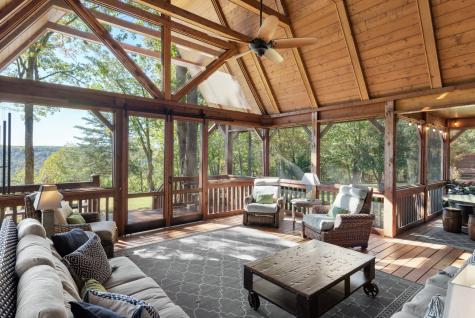 1517 Laurel Lake Drive Monteagle TN 37356