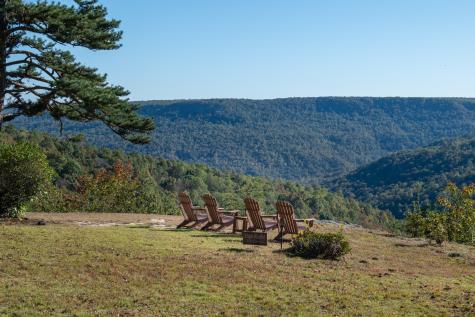 1517 Laurel Lake Drive Monteagle TN 37356