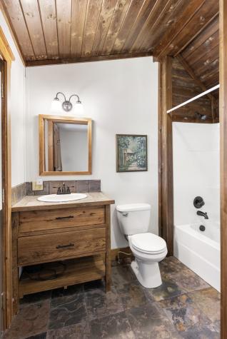 1517 Laurel Lake Drive Monteagle TN 37356