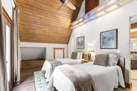 1517 Laurel Lake Drive Monteagle TN 37356