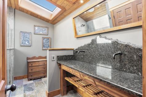 1517 Laurel Lake Drive Monteagle TN 37356