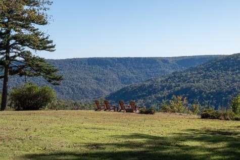 1517 Laurel Lake Drive Monteagle TN 37356