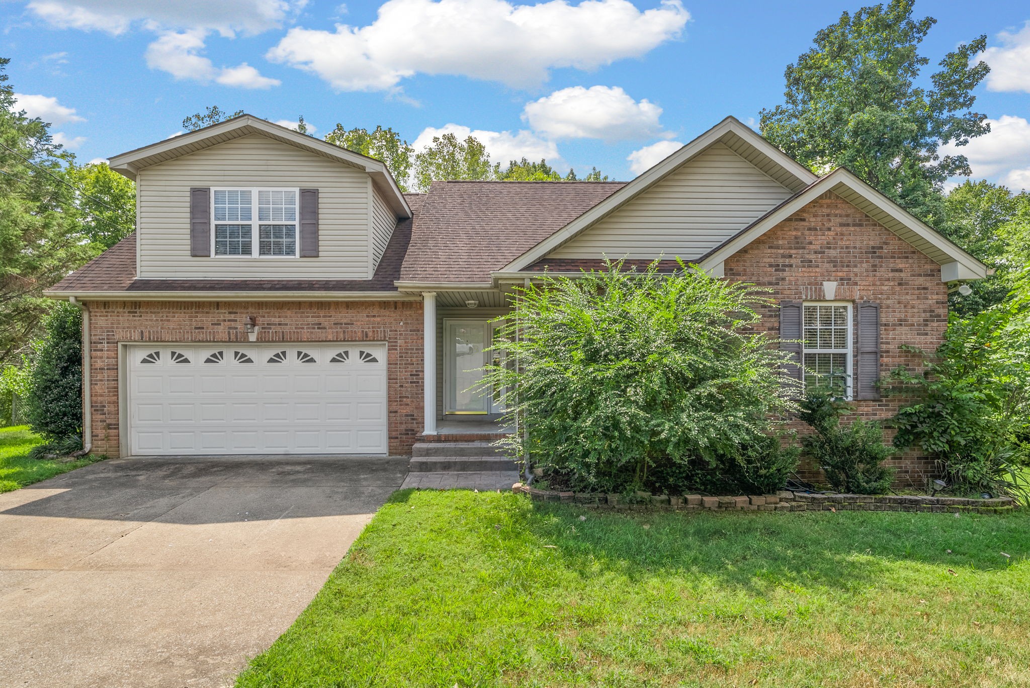 1871 Murfield Court Clarksville TN 37040