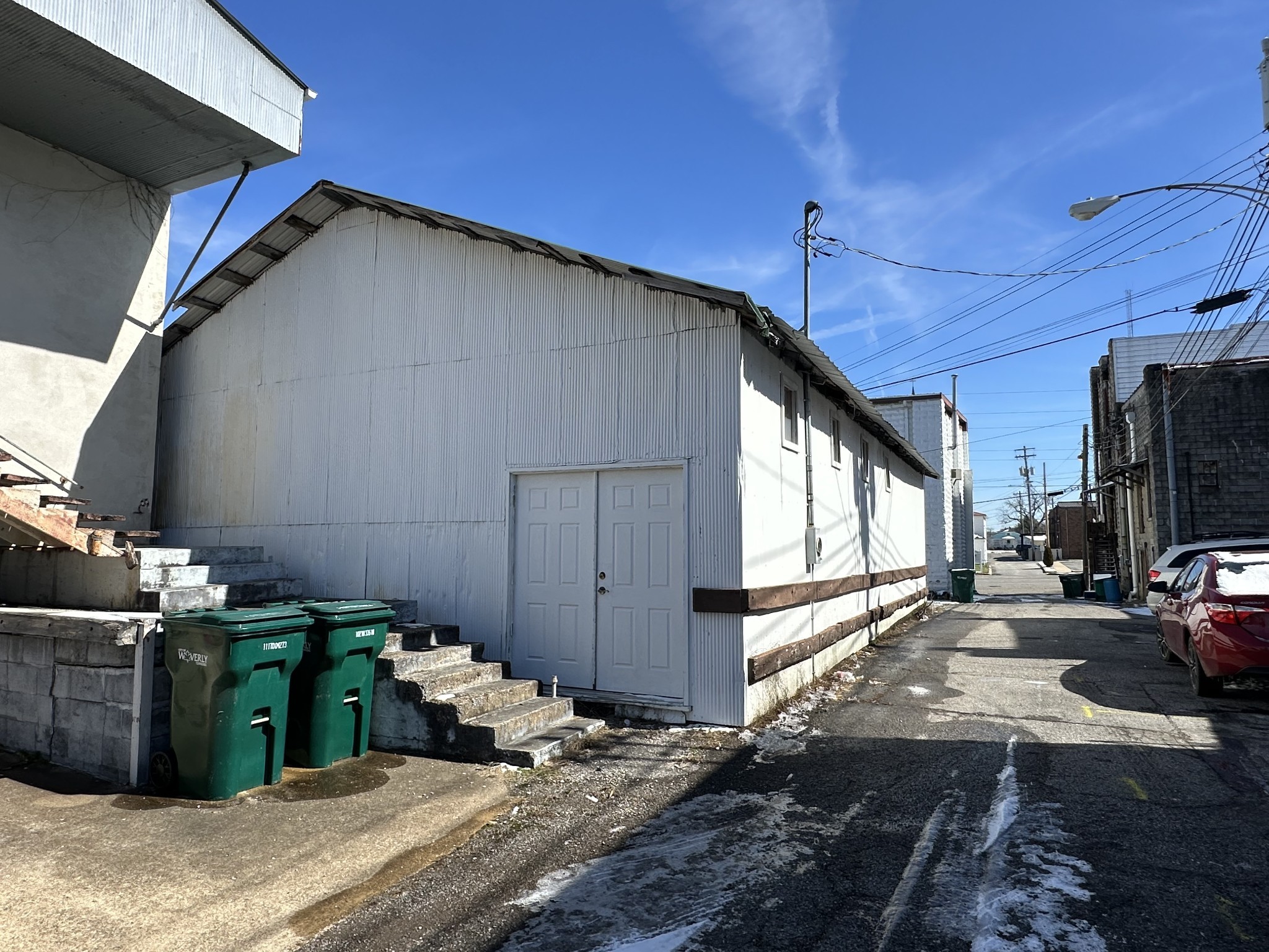 106 W Rogers Street Waverly TN 37185