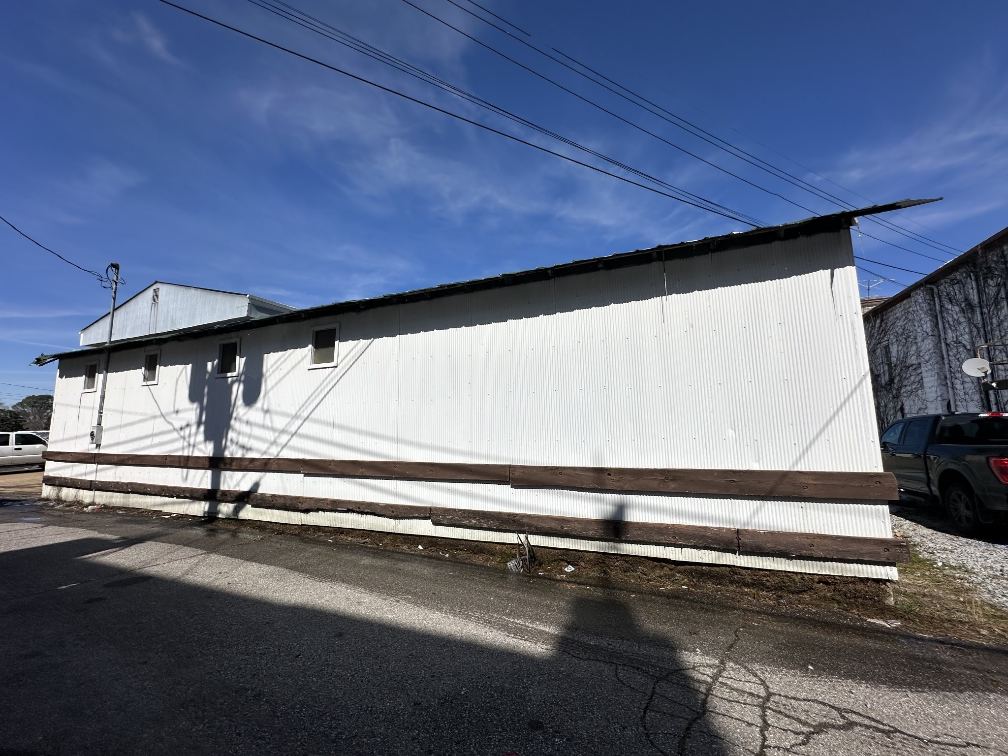 106 W Rogers Street Waverly TN 37185