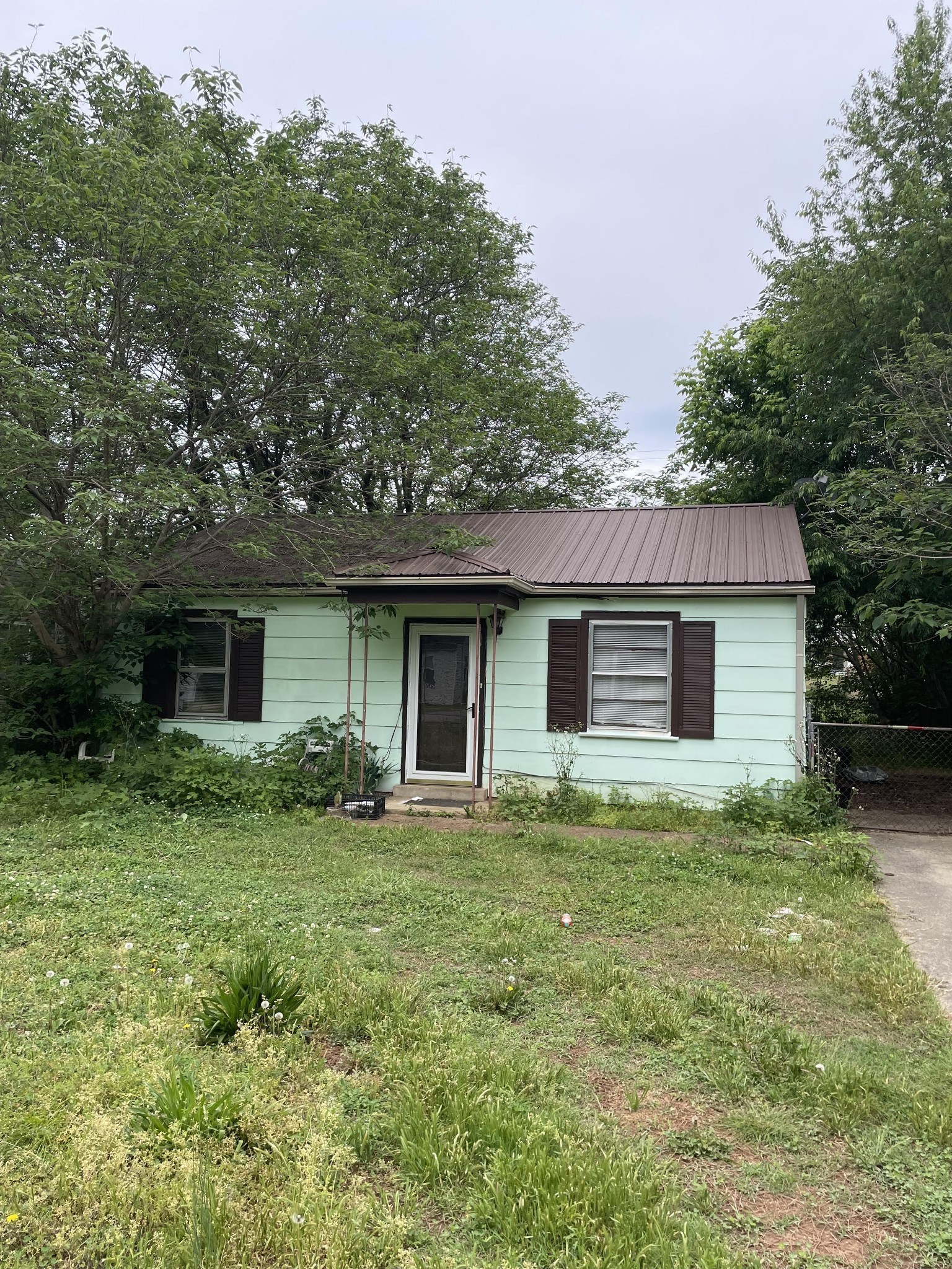 239 Burch Road Clarksville TN 37042