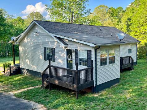 831 Harris Road Dickson TN 37055