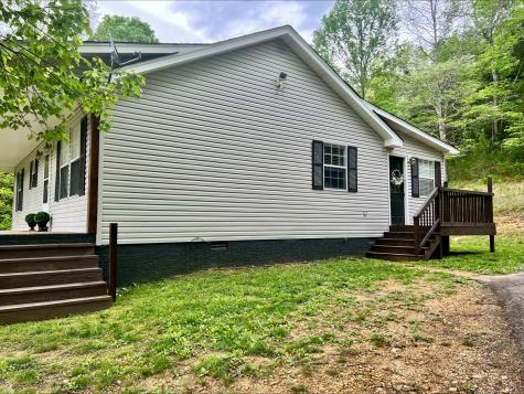 831 Harris Road Dickson TN 37055