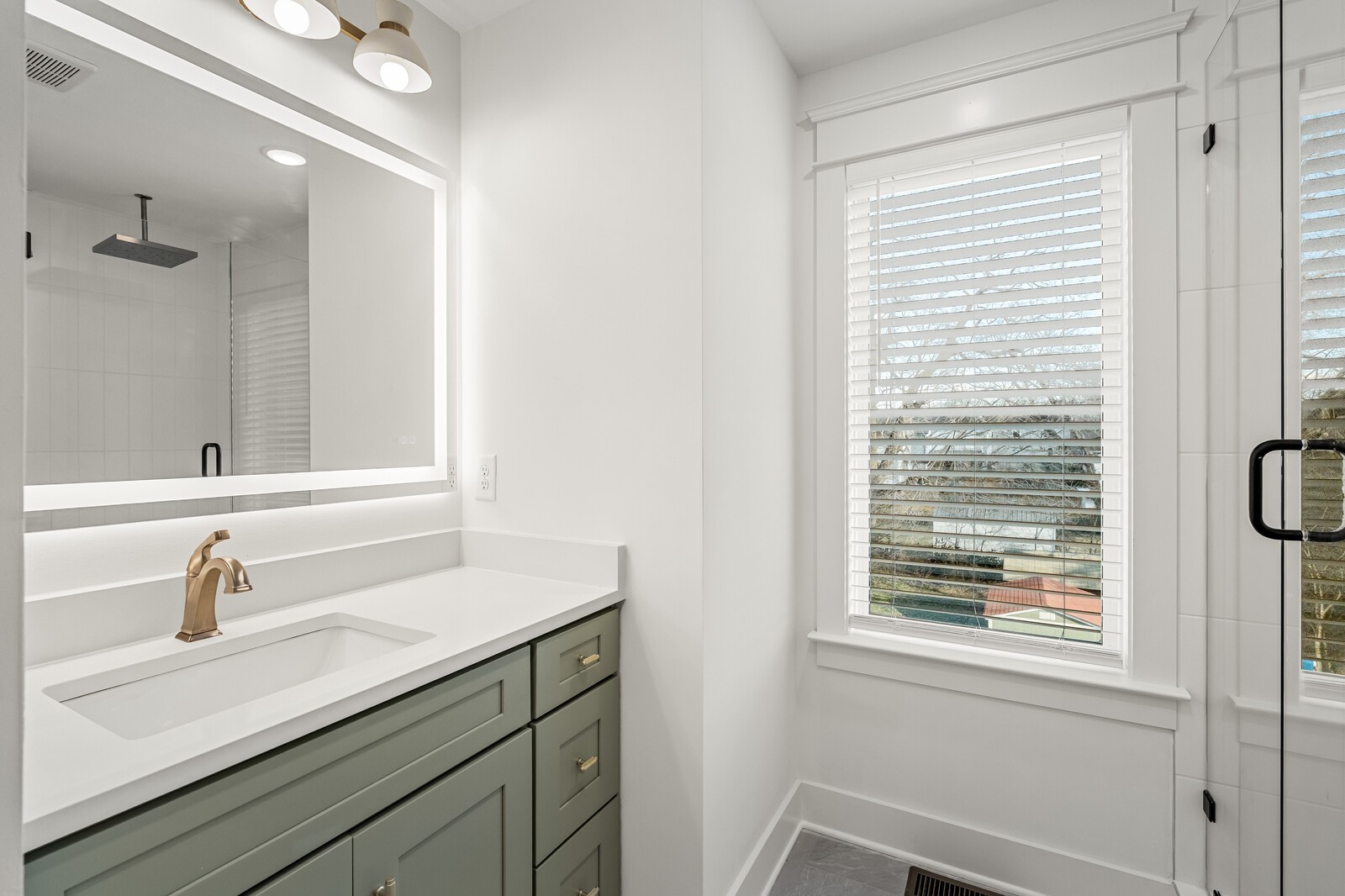 5011C Illinois Avenue Nashville TN 37209