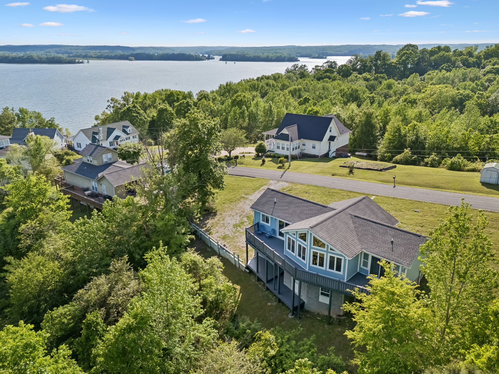 465 Turtle Point Lane Waverly TN 37185