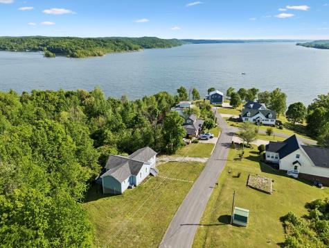 465 Turtle Point Lane Waverly TN 37185