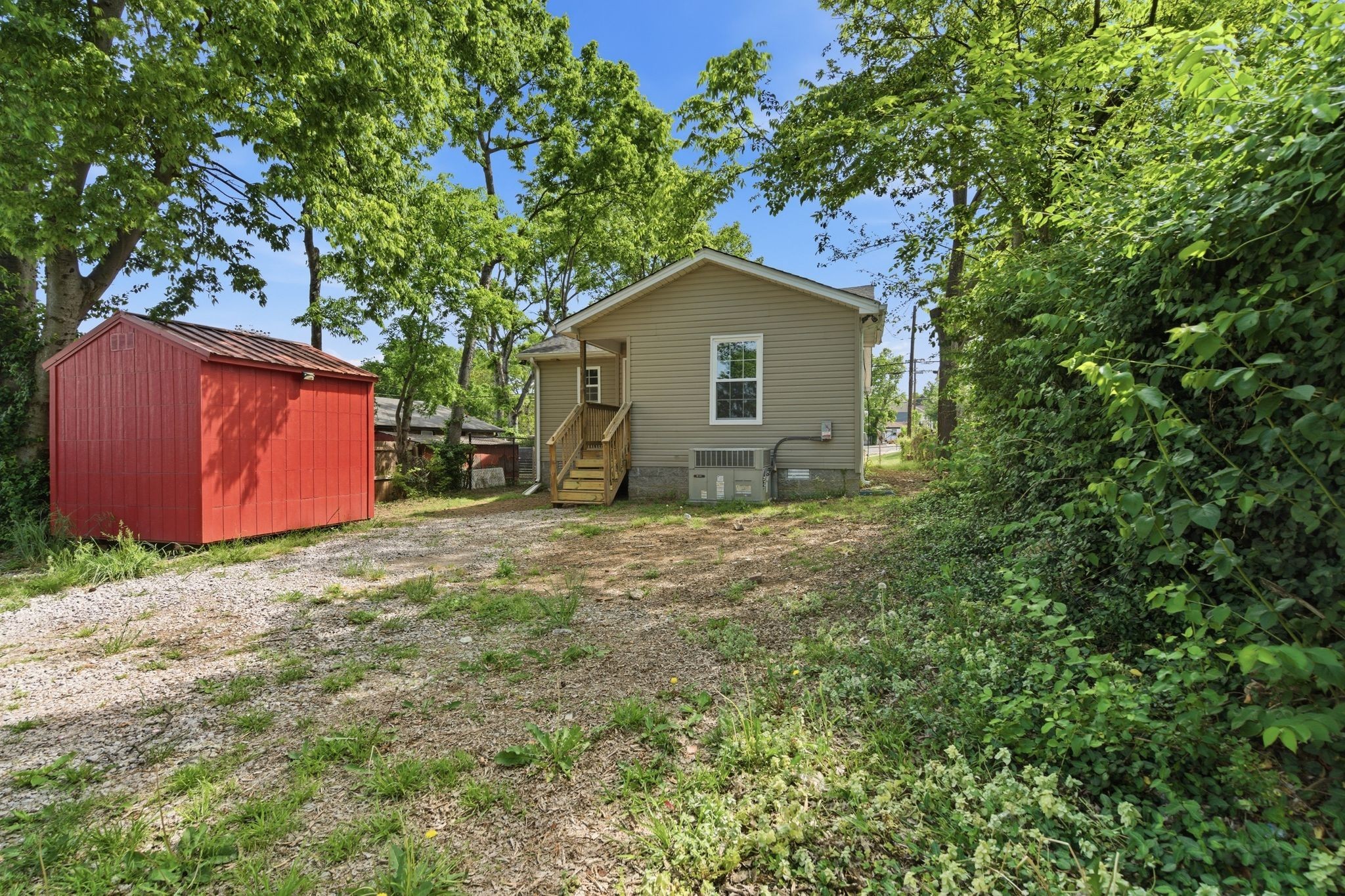 737 25th Ave, N Nashville TN 37208