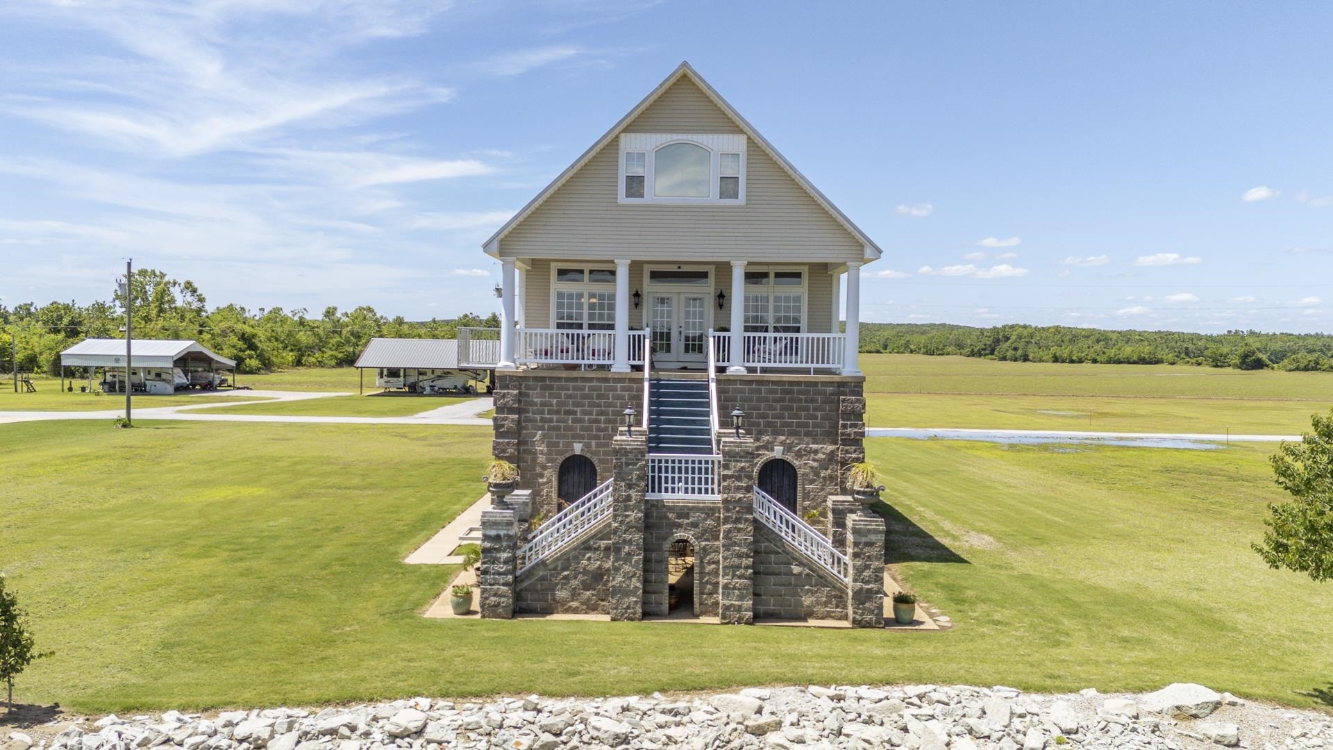 320 Silver Water Lane Counce TN 38326