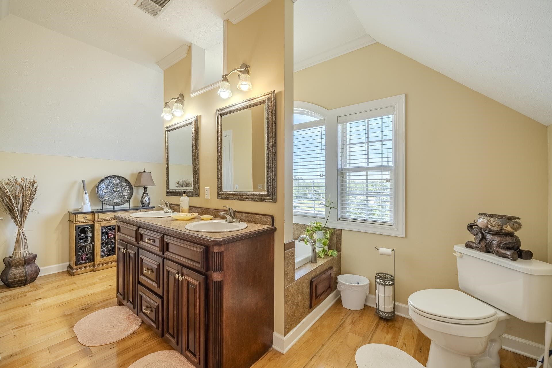 320 Silver Water Lane Counce TN 38326