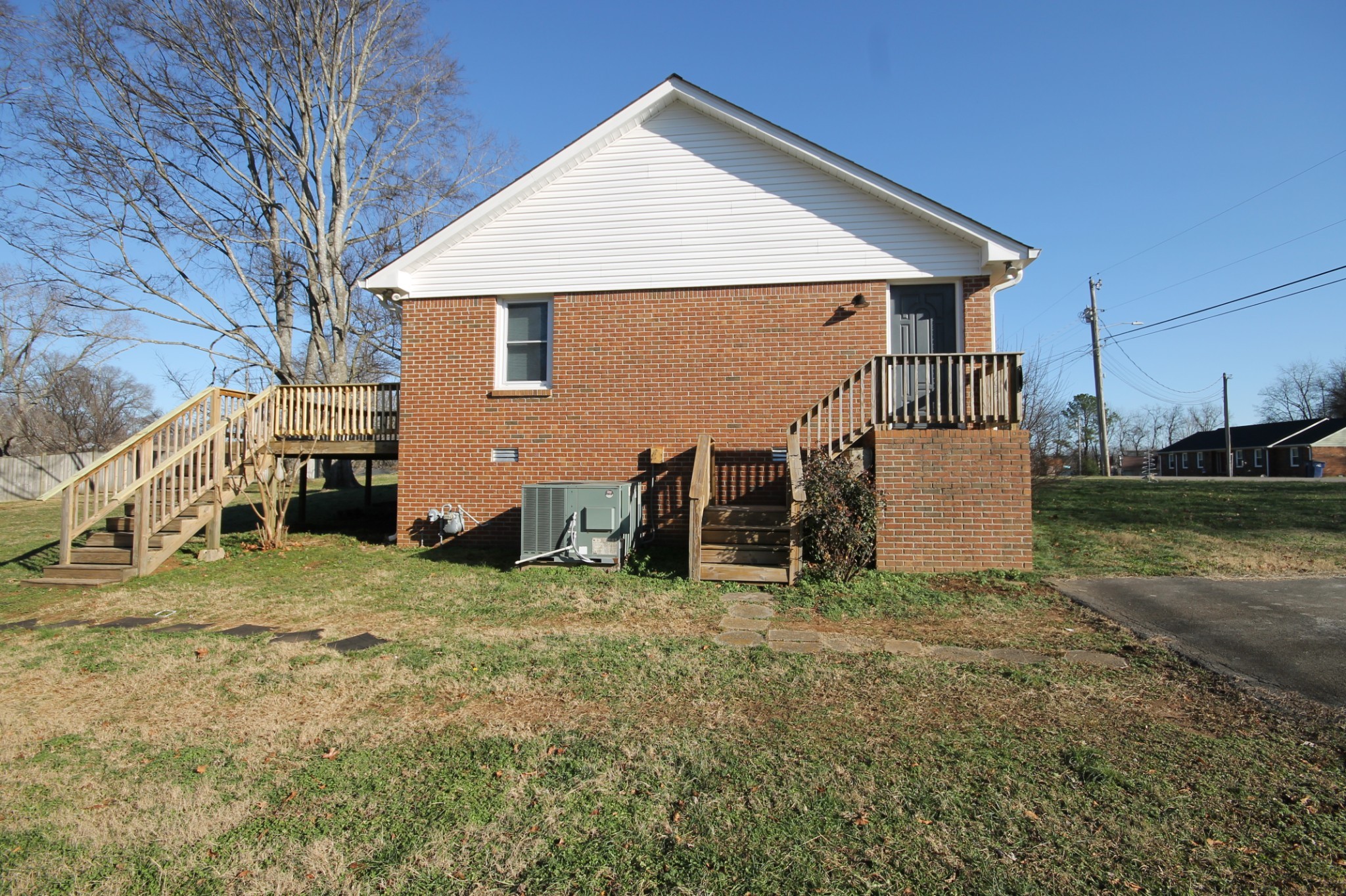 204 Hunter Drive Columbia TN 38401