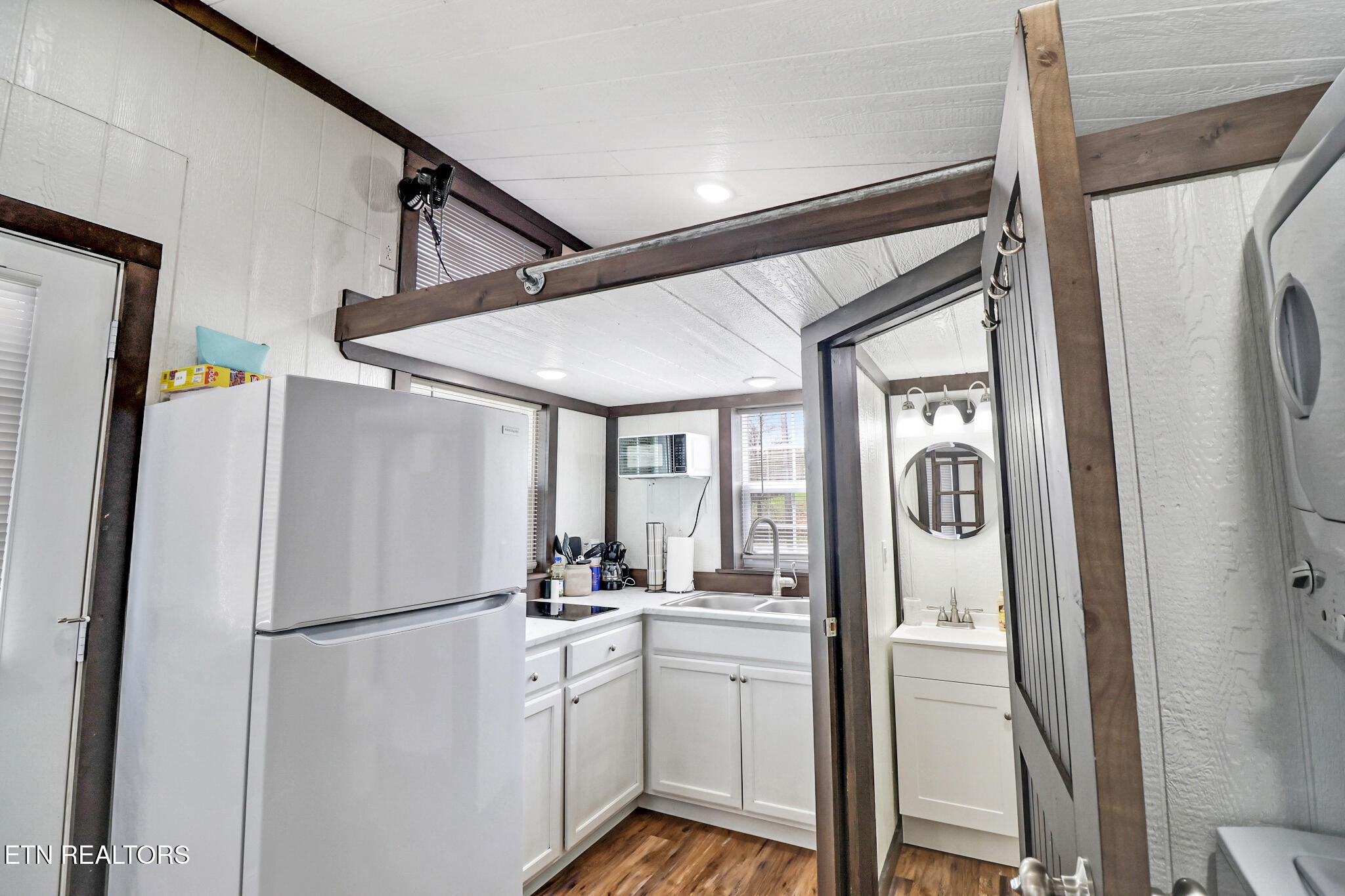 5087 Eagles Cove Road Byrdstown TN 38549