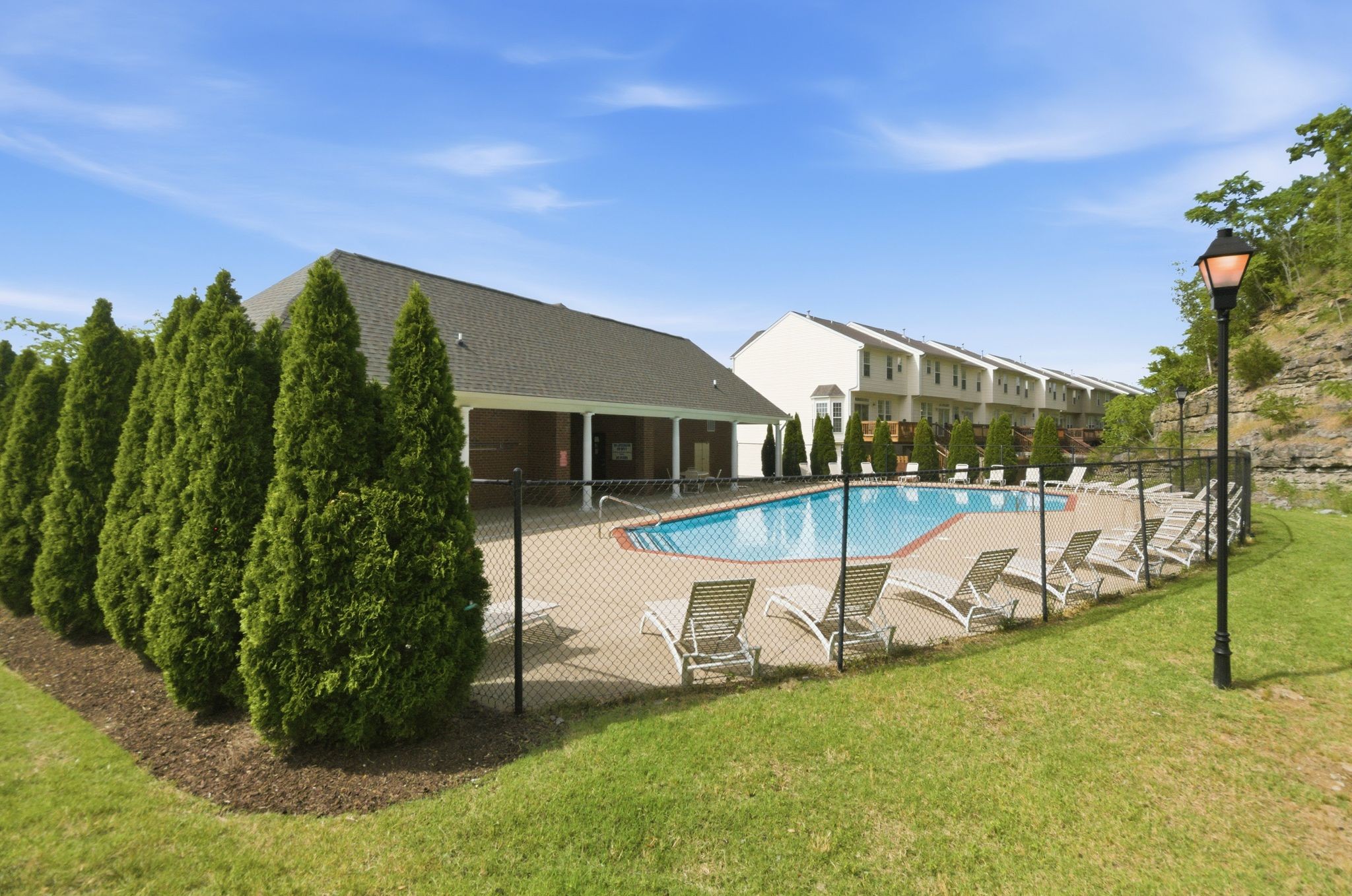 7277 Charlotte Pike Nashville TN 37209