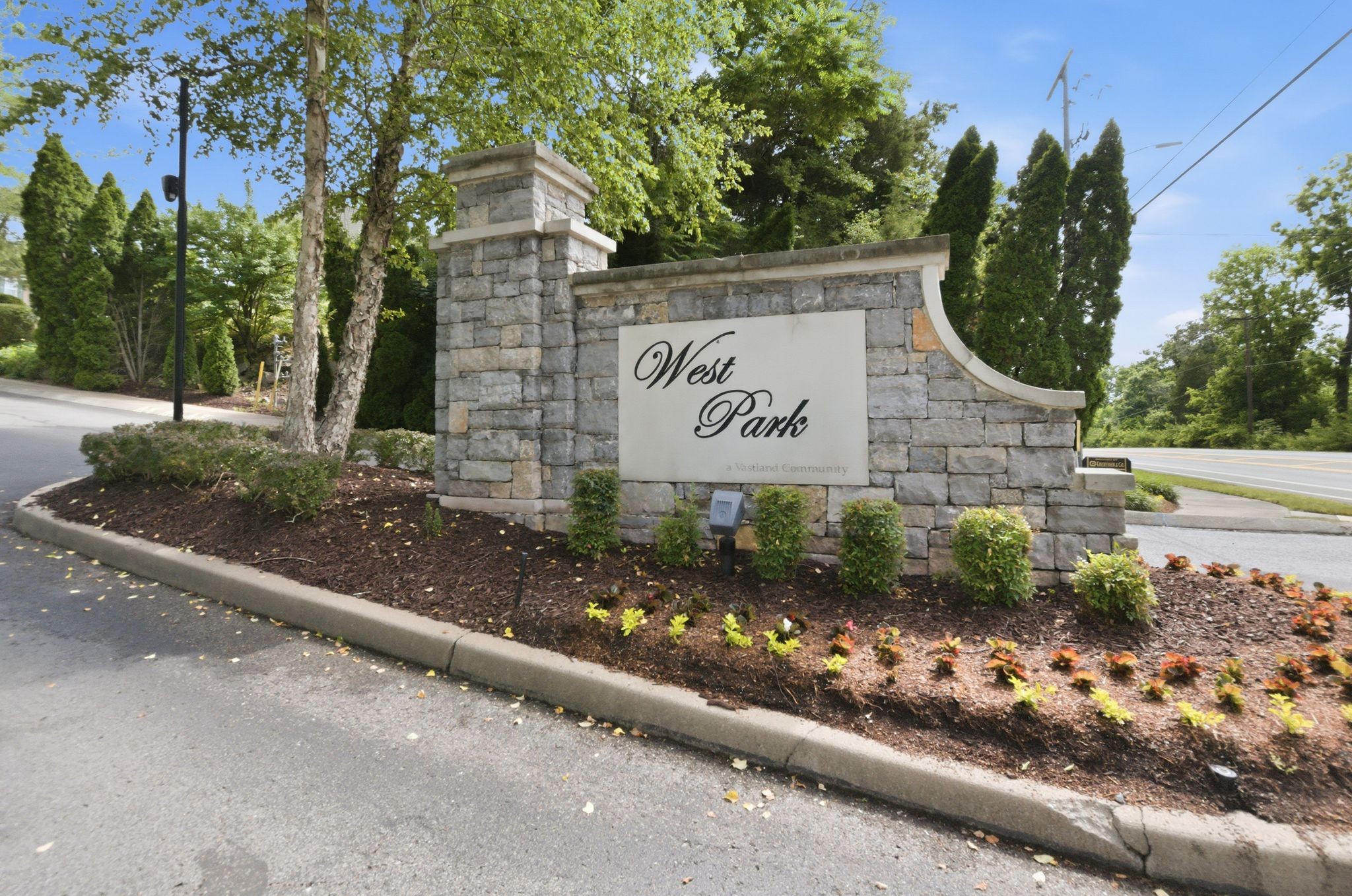 7277 Charlotte Pike Nashville TN 37209