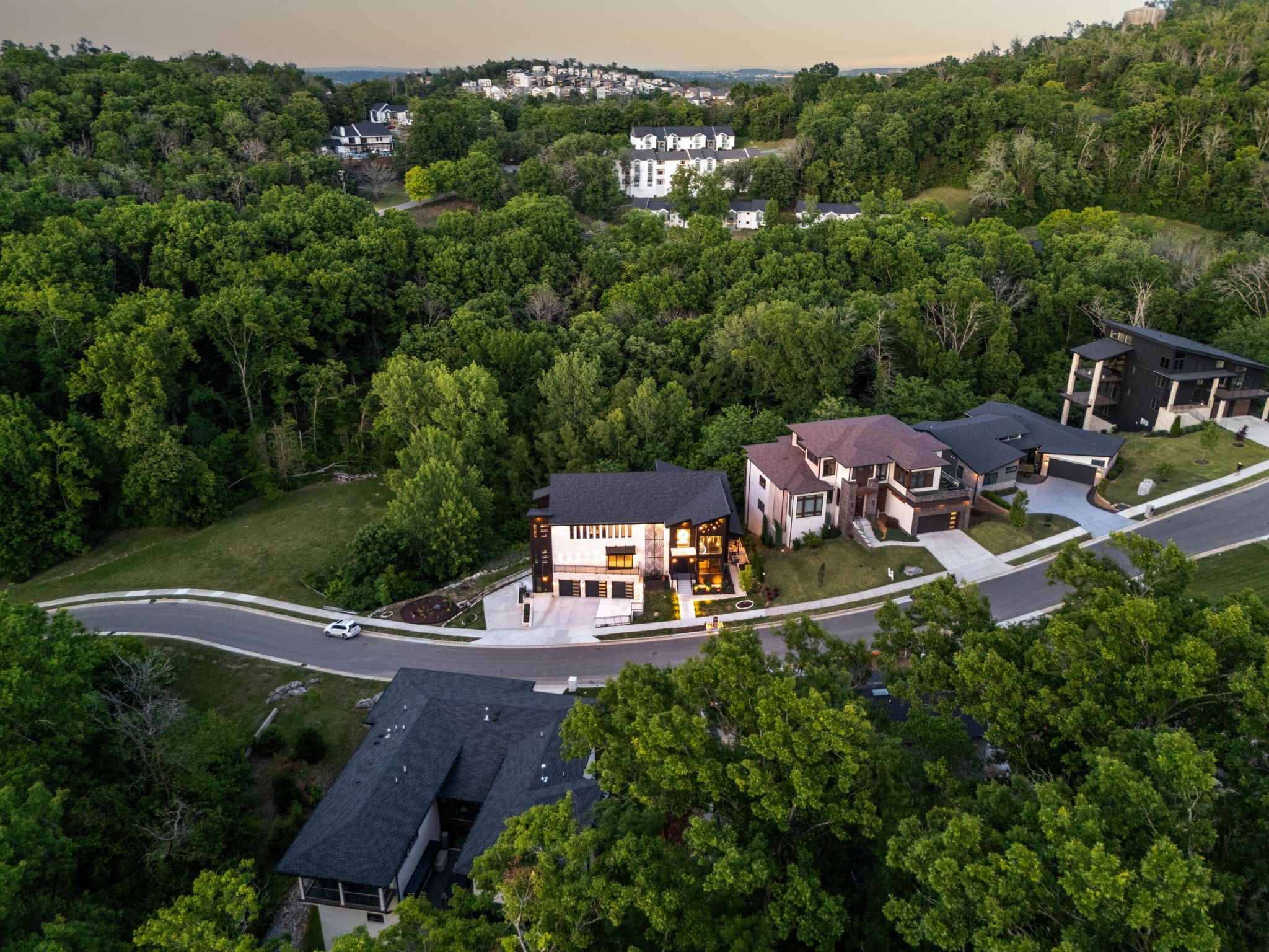 5824 Woodland Hills Drive Nashville TN 37211
