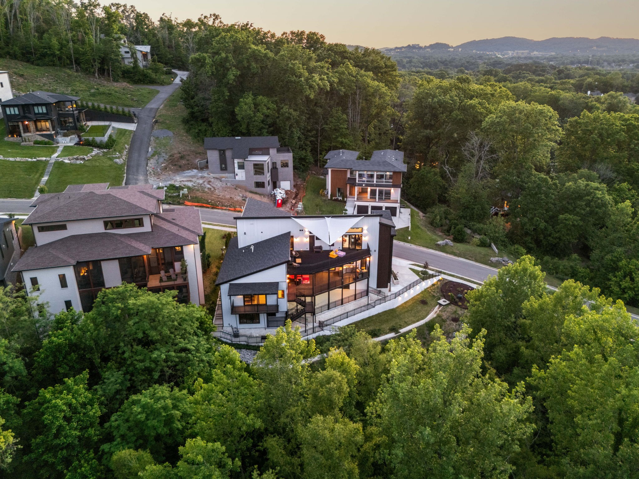 5824 Woodland Hills Drive Nashville TN 37211