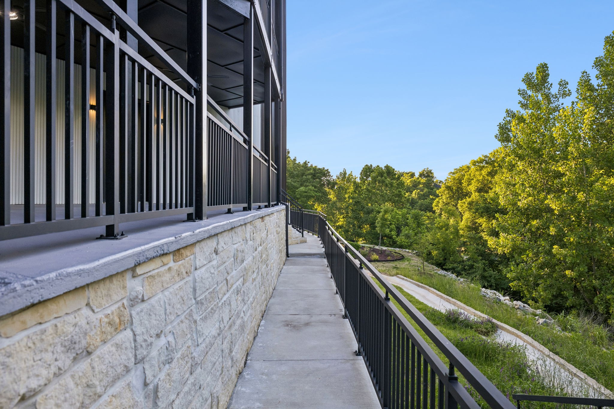 5824 Woodland Hills Drive Nashville TN 37211