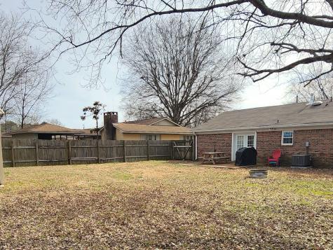 209 Tulip Street Henderson TN 38340