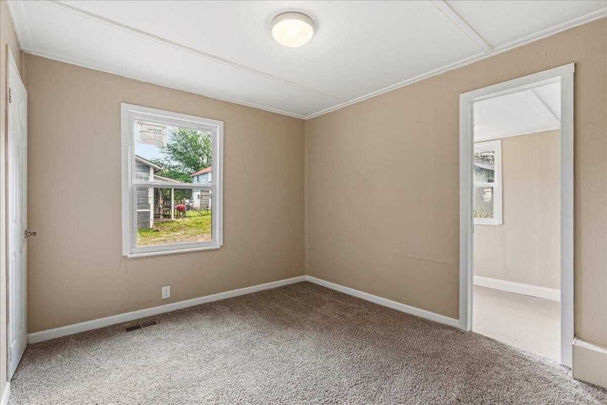 307 W Farrell Street Niota TN 37826