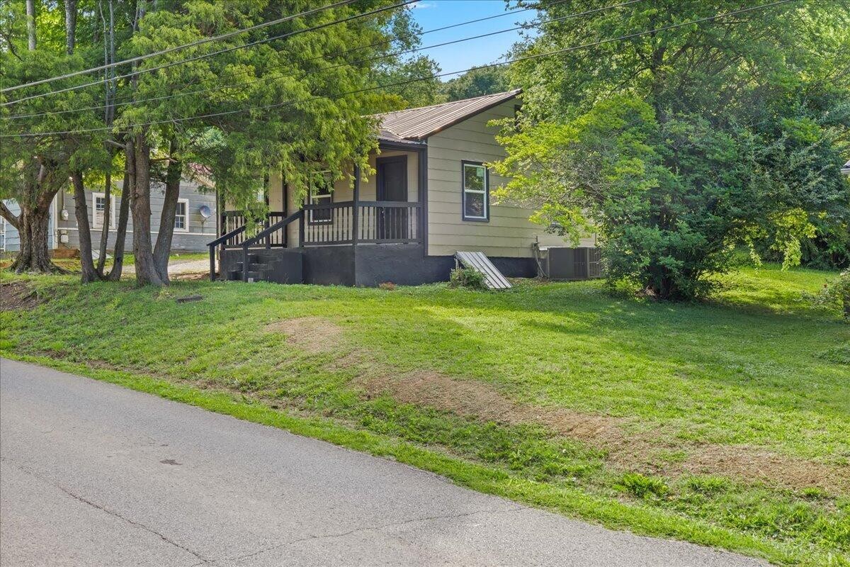307 W Farrell Street Niota TN 37826